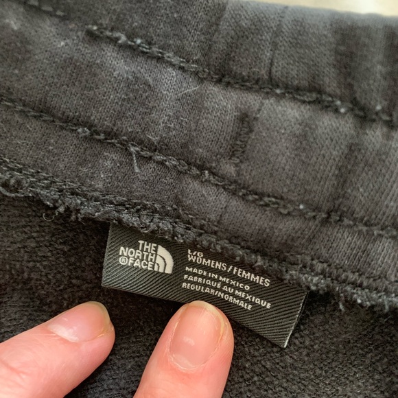 North face sweats - Picture 2 of 3